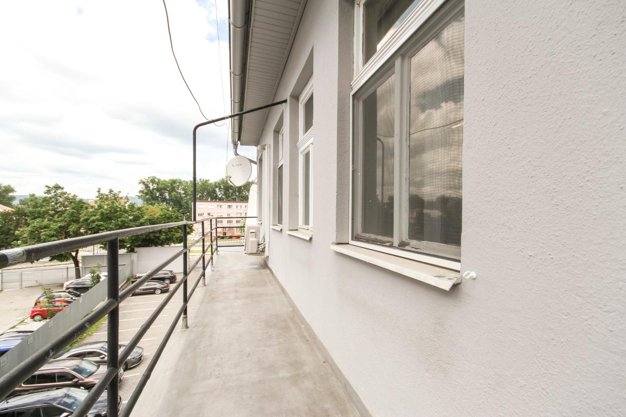 Apartman Vita Deluxe Тренчин Экстерьер фото