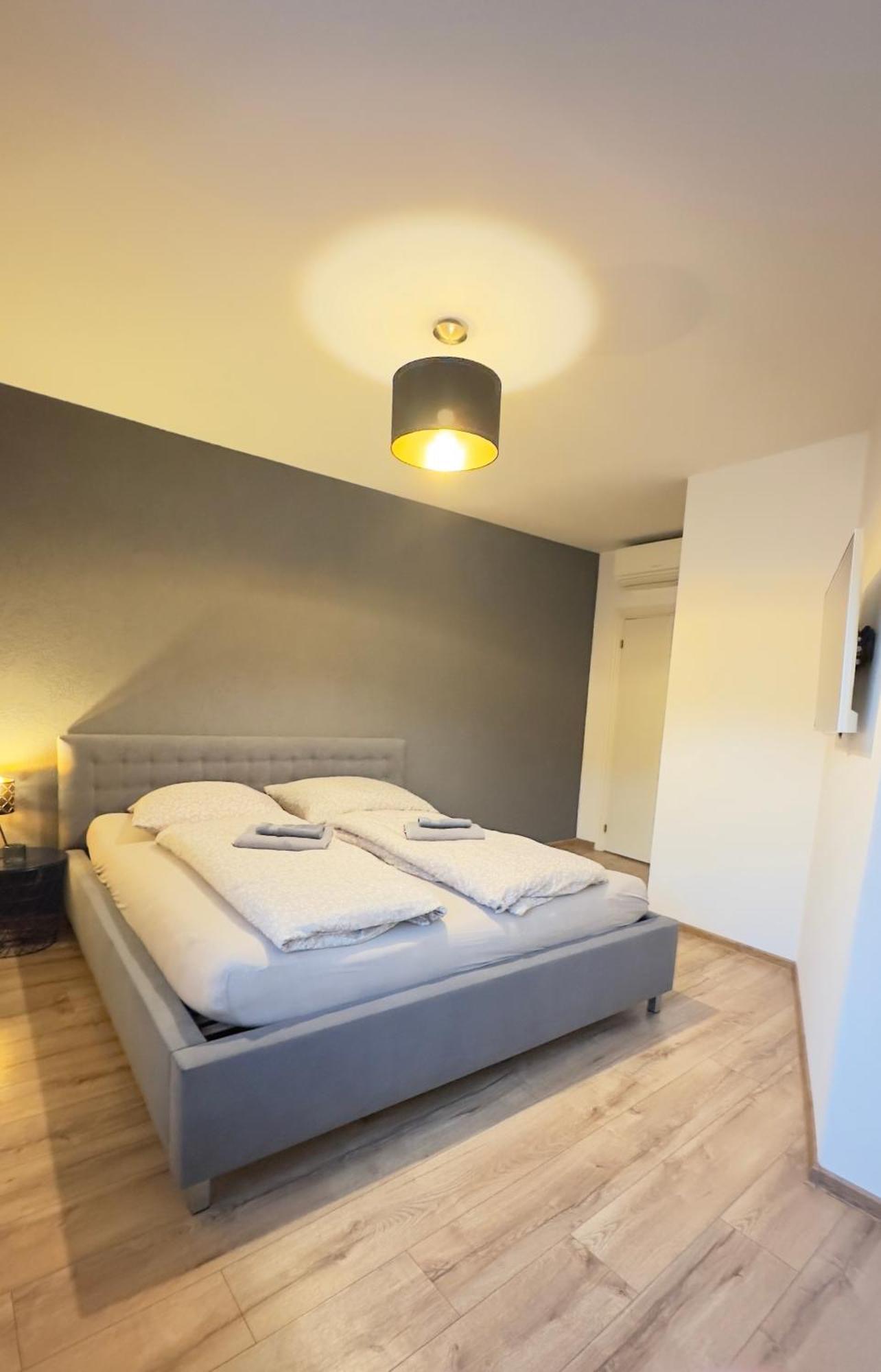 Apartman Vita Deluxe Тренчин Экстерьер фото